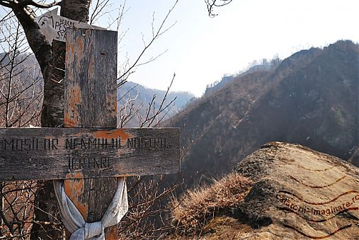 Schitul rupestru Cetatuia Negru Voda