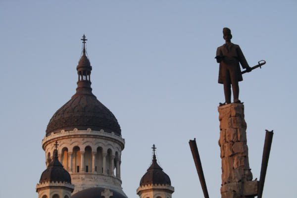 Statuia lui Avram Iancu